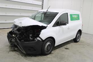 Vrakbiler auto Renault Kangoo  2024/6