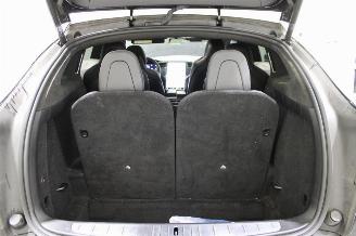 Tesla Model X  picture 15