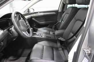 Volkswagen Passat  picture 11