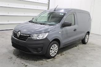 damaged passenger cars Renault Express  2023/11