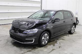Schadeauto Volkswagen Golf  2019/7
