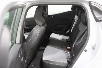 Renault Clio  picture 12