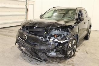 damaged passenger cars Volvo XC40 XC 40 2024/8