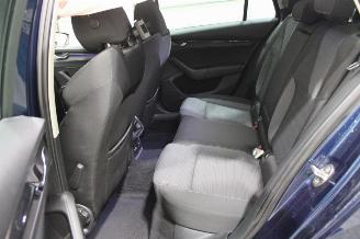 Skoda Octavia  picture 13