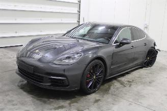 Auto incidentate Porsche Panamera  2019/4