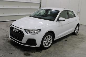 Schadeauto Audi A1  2025/7