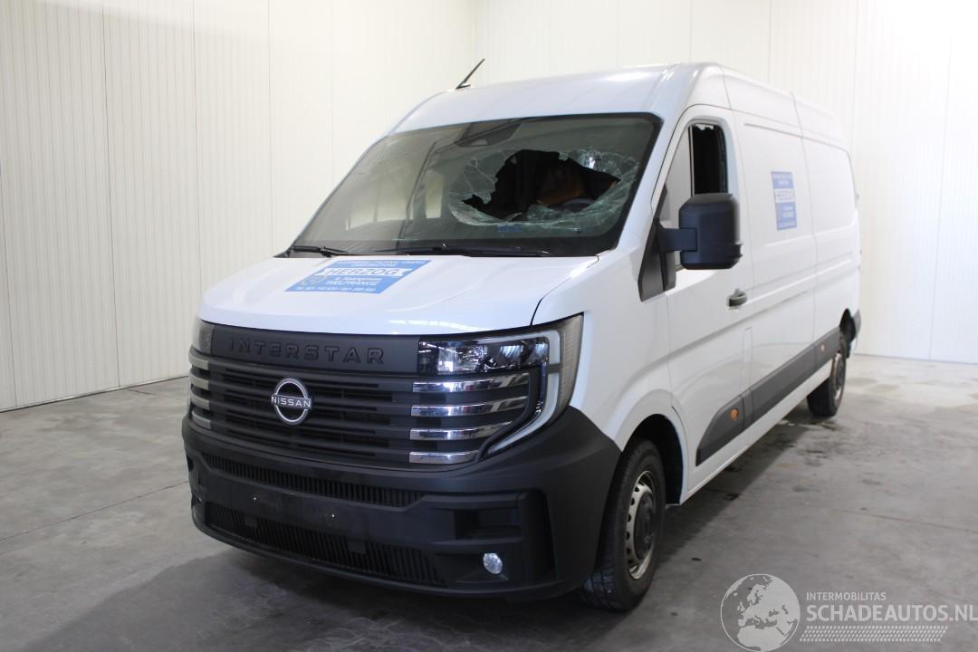 Nissan Nv400 