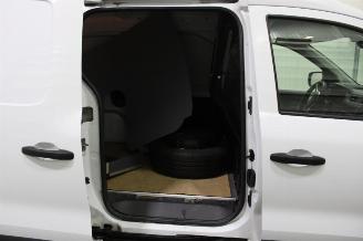 Renault Express  picture 21