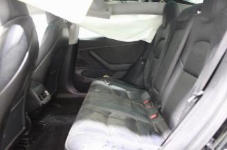 Tesla Model 3  picture 10