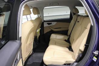 Audi Q7  picture 12