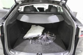 Tesla Model Y  picture 23
