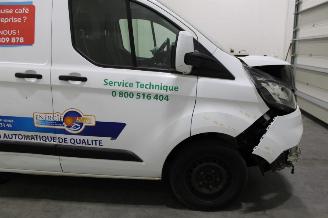 Ford Transit  picture 7