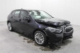 BMW 1-serie 118 picture 2