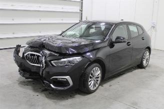 Unfallwagen BMW 1-serie 118 2020/10