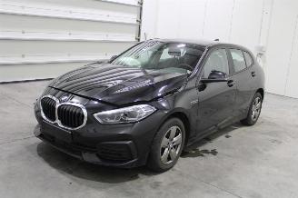 skadebil auto BMW 1-serie 116 2022/11