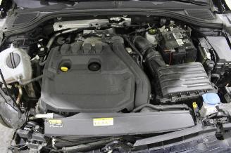 Volkswagen Golf  picture 13