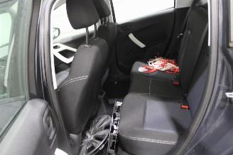 Peugeot 208  picture 11