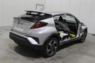 Toyota C-HR  picture 4