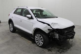 Volkswagen T-Roc  picture 2