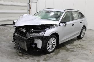 Coche accidentado Skoda Octavia  2025/6