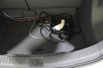 Chevrolet Bolt  picture 14