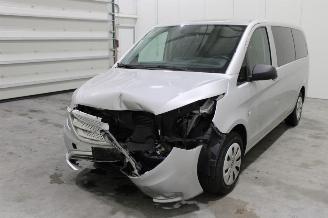 skadebil auto Mercedes Vito  2019/8