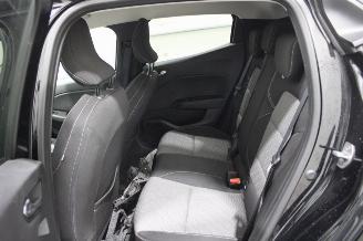 Renault Clio  picture 11