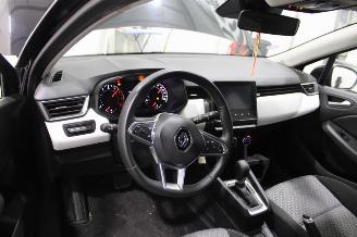 Renault Clio  picture 9