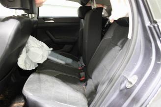 Volkswagen Polo  picture 9