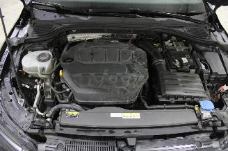 Volkswagen Golf  picture 16