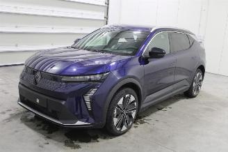 krockskadad bil auto Renault Scenic  2025/10