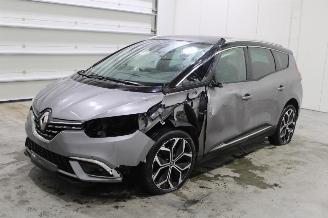damaged passenger cars Renault Grand-scenic Grand Scenic 2023/4