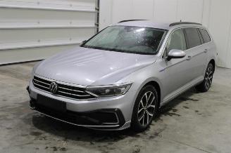 Damaged car Volkswagen Passat  2023/8