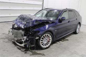 Voiture accidenté BMW 5-serie 530 2024/3