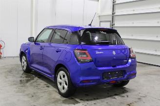 Suzuki Swift  picture 4