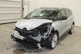 Coche accidentado Renault Scenic  2020/11