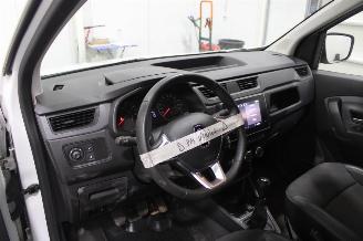 Renault Express  picture 7