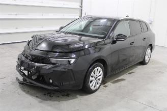 Damaged car Opel Astra  2023/8