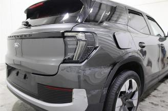 Ford Explorer  picture 23
