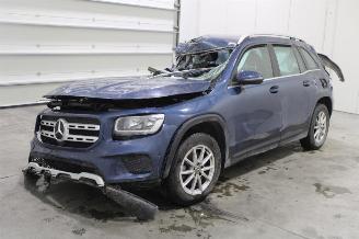 Vrakbiler auto Mercedes GLB  2023/11