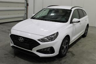 Damaged car Hyundai I-30 i30 2020/11