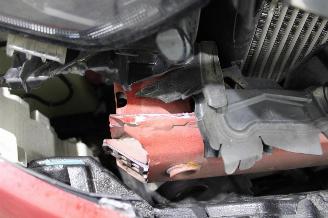 Peugeot 208  picture 17