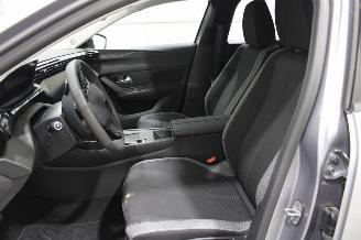 Peugeot 308  picture 8