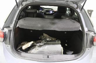 Opel Corsa  picture 16
