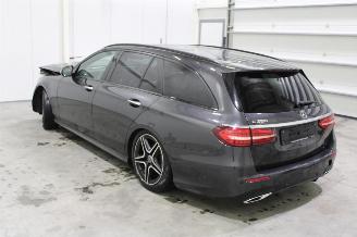 Mercedes E-klasse E 200 picture 4