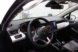 Renault Clio  picture 9
