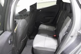 Renault Clio  picture 11