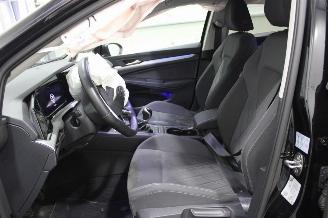 Volkswagen Golf  picture 9