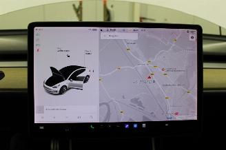 Tesla Model 3  picture 19