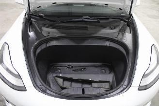 Tesla Model 3  picture 13